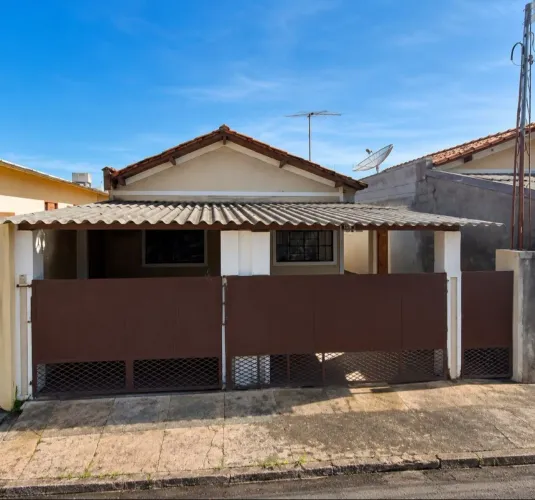 OPORTUNIDADE DE INVESTIMENTO - CASA À VENDA