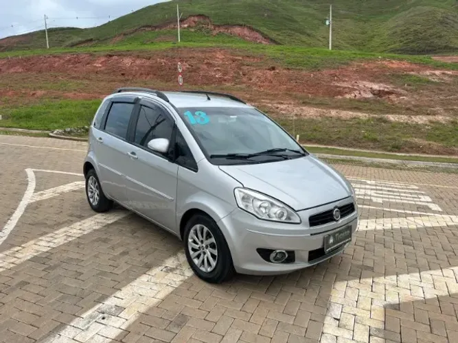 Fiat Idea Attractive 1.4 Fire Flex 8V 5P 2013