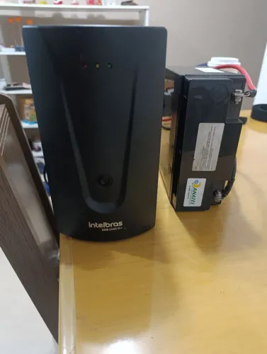 Noobreak Intelbras com bateria externa 12 v