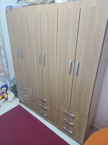 Vende-se guarda roupa novo