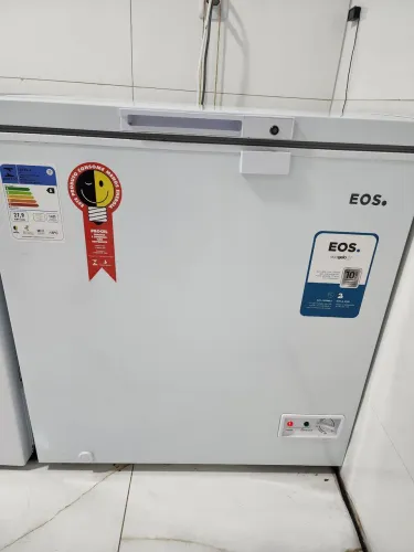 Freezer 142 litros muito econômico semi novo