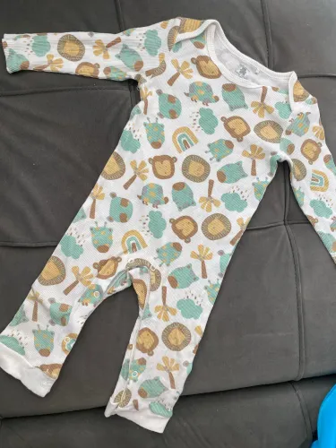Macacão de dormir infantil- veste até 2 anos