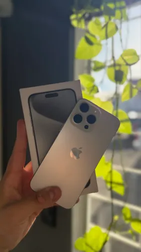 iPhone 15 Pro Max 256gb em perfeito estado