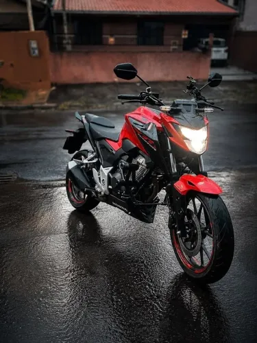 Vendo CB TWISTER 300F Impecável 