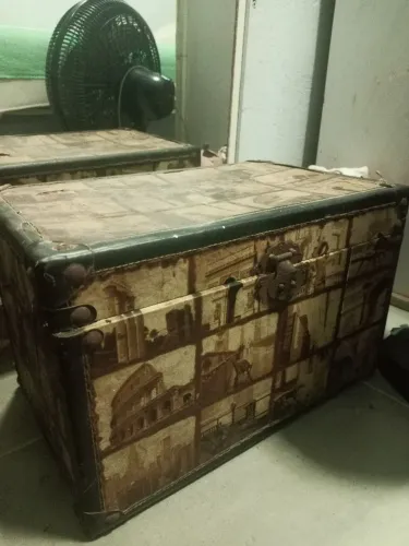 Vende-se Báú Vintage