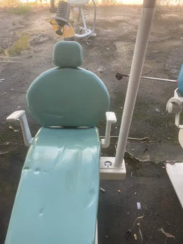 3 Cadeiras Odontológica + 2 Compressores de ar