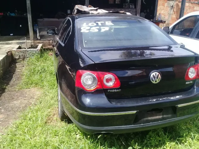 Desmontando sucata Passat fsi 2.0 16 válvulas aspirado vendo todas as peças