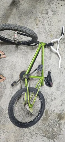 Bicicleta caloicross aro 20 