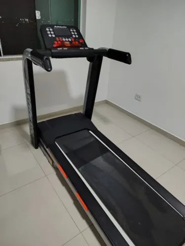 Esteira ergométrica Athletic