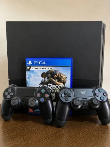 PS4 Completo + 2 Controles + 1 Jogo