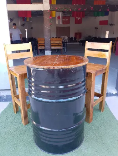 Conjunto de mesa bistrô rústico