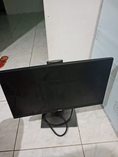 Monitor Dell funcionando perfeitamente
