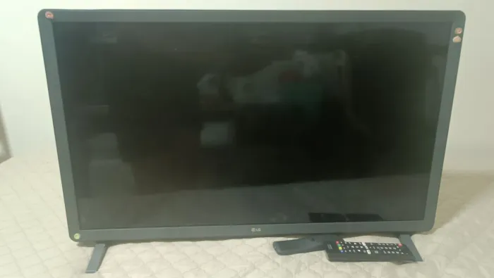 Tv smart LG monitor.