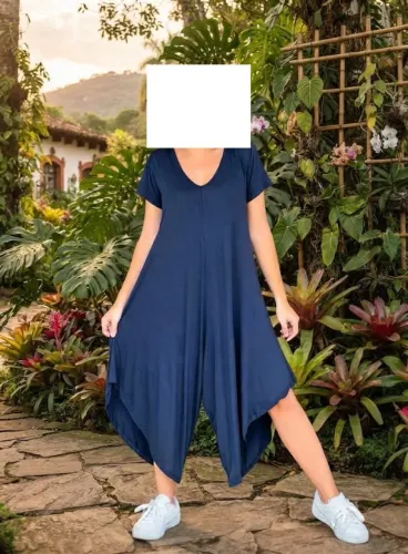 Macacão em meia malha azul escuro tamanho P