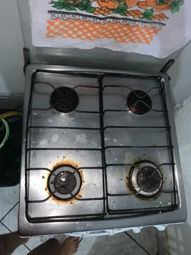 VENDO FOGÃO 300R$
