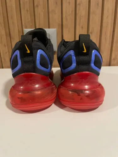 Tênis Nike Air Max 720