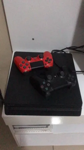 Ps4 slim 1TB