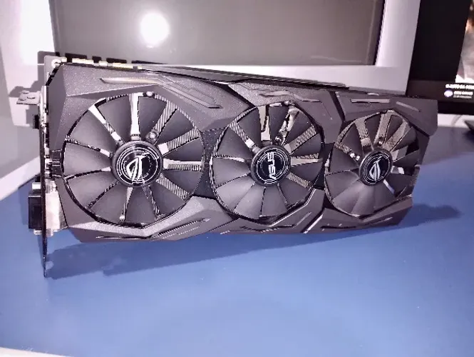 Placa de Vídeo Nvidia ASUS ROG Strix GTX 1070 Ti 8GB