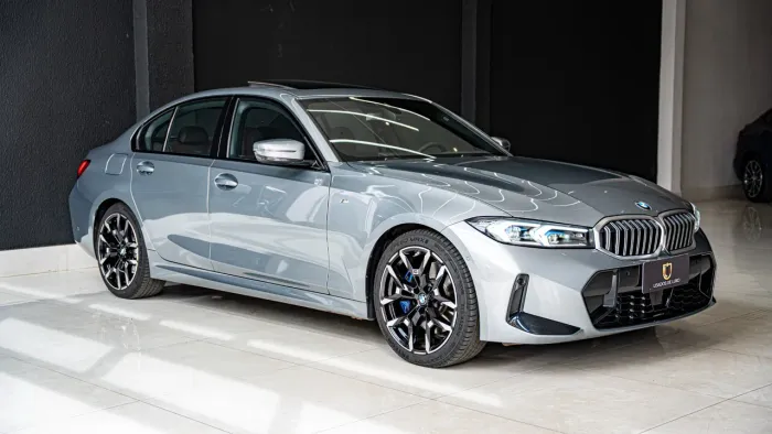 BMW 320I 320i 2025