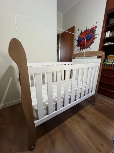 Berço Moderno + Colchão