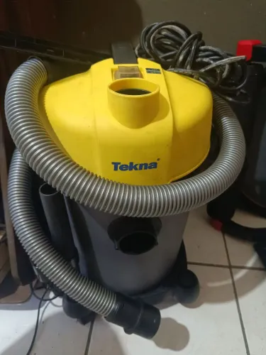 ASPIRADOR DE PÓ E ÁGUA TEKNA WORK 18 - COMPLETO