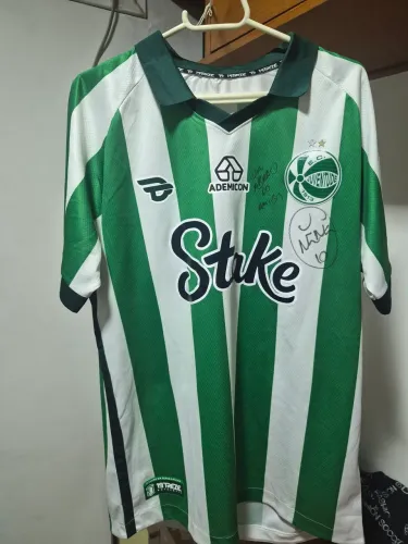 Camisa juventude autografada pelo nenê