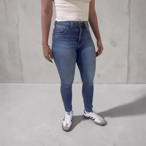 calça jeans skinny de cintura alta da Gatos&Atos 36