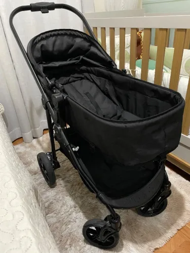 Carrinho de bebê + bebê conforto Galzerano