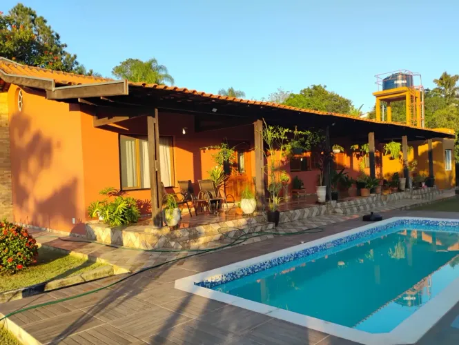 VENDO BELA CHACARA CONDOMINIO FECHADO EM JACAREI ( 4294 )