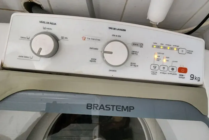 Máquina de lavar roupas Brastemp 9kg