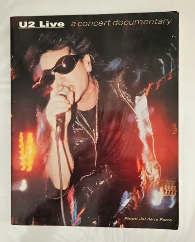 Livro U2 Live + Posters, Banners, Letras