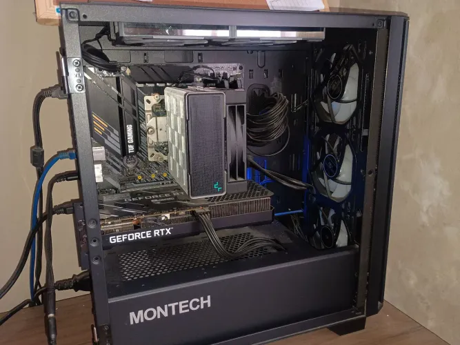 PC GAMER Ryzen 5 5600 + RTX 3060 Ti