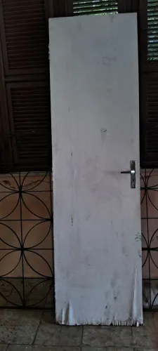Porta 2,08m x 0,58