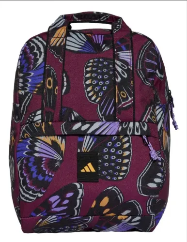 vendo mochila farm com adidas NA ETIQUETA