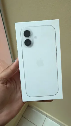 iPhone 17