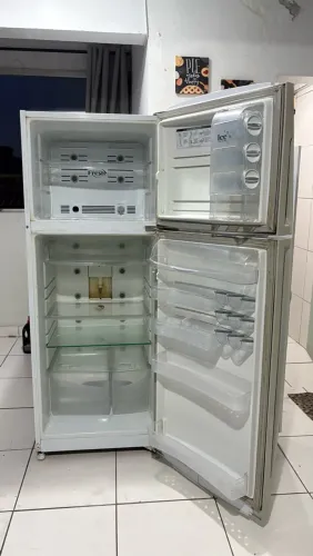 Geladeira - Betim 