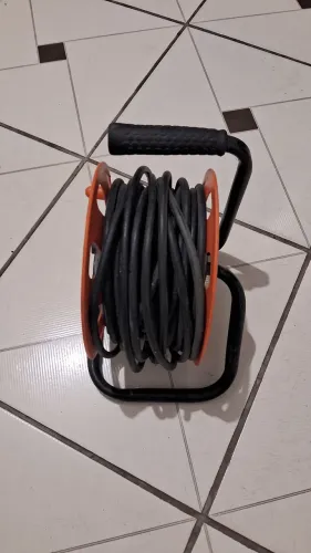 Extensão elétrica 20 MT, com carretel