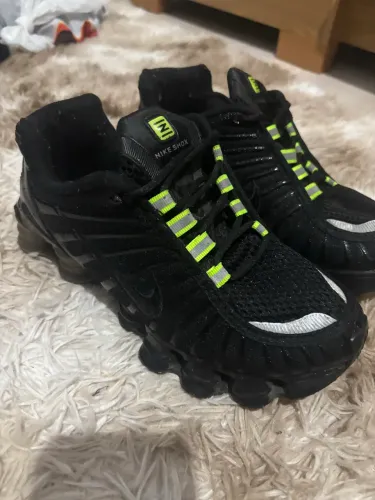12 molas Nike 