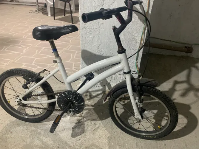 Bicicleta aro 16 infantil branca