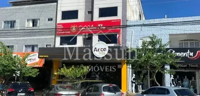 Prédio Comercial e Residencial de 512m² na Avenida Principal Paranoá