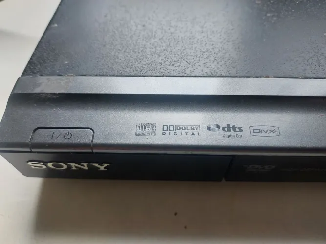 Aparelho de CD/DVD  Sony,  Funcionando Perfeitamente. 