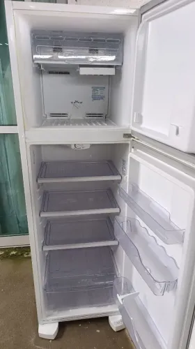 Geladeira 220v Gelo Seco - ENTREGA GRÁTIS - 12X CARTÃO