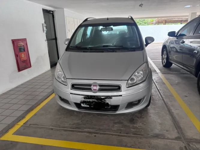 Fiat Idea Attractive 1.4 Fire Flex 8V 5P 2014
