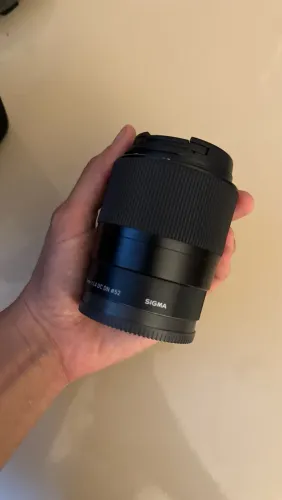 VENDO ? Sigma 30mm f/1.4