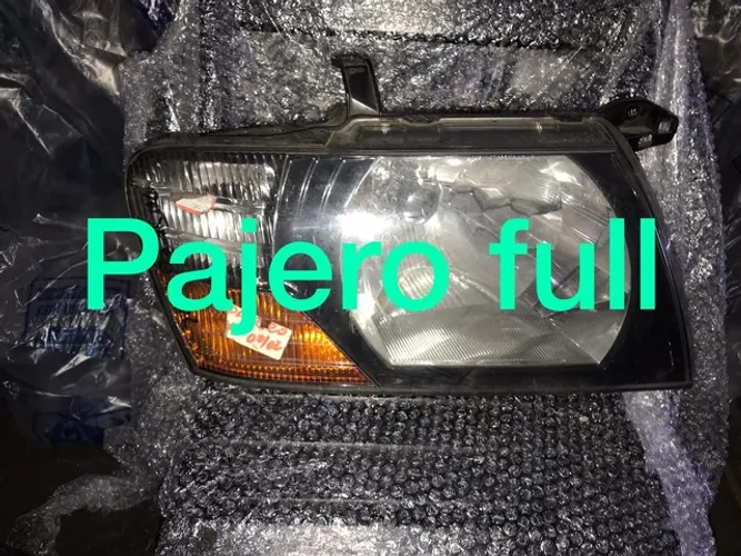 Farol Pajero full