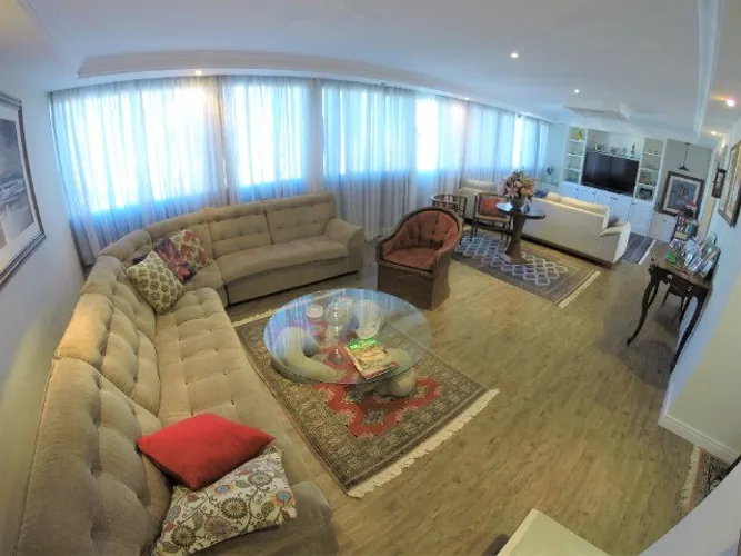 Vendo Apto Reformado em Santa Lucia com 185m², 4 quartos e 2 vagas - R$ 1.700.000