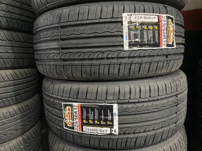 2 pneus 225/50 R17 remolde novo