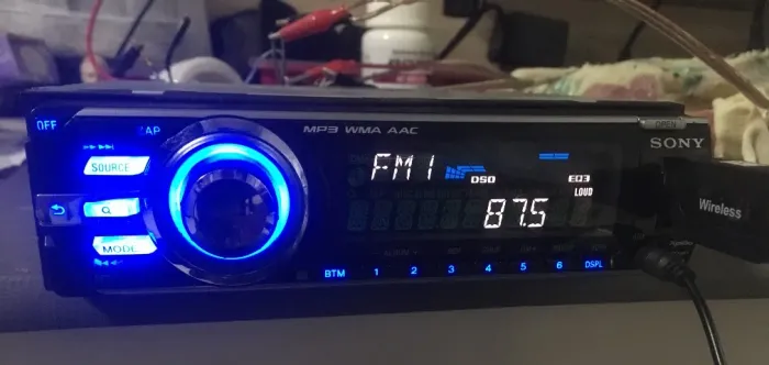 Radio CD, Usb, Aux Sony Cdx-gt637ui Top varias regulagens de som 8 rca