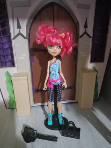 Monster High Howleen aula de dança