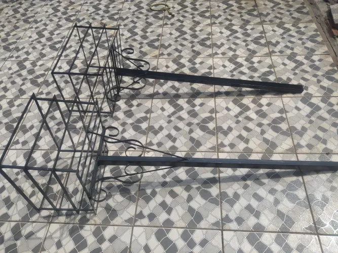 LIXEIRA DE CALÇADA DE FERRO NOVA E PINTADA! 